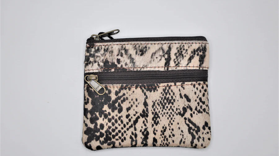 Soruka Handbags and Purses