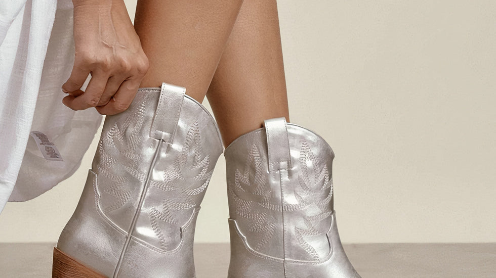 How to Style Silver Cowboy Boots This Autumn