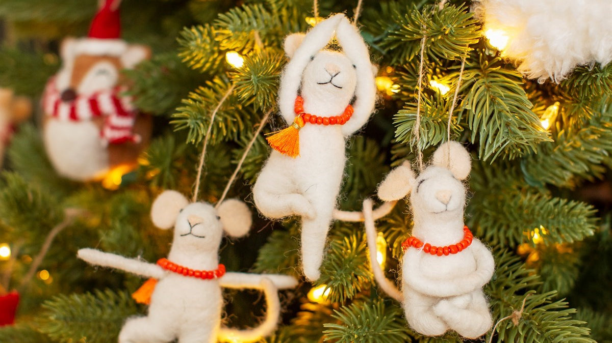 Decorating Your Christmas Tree