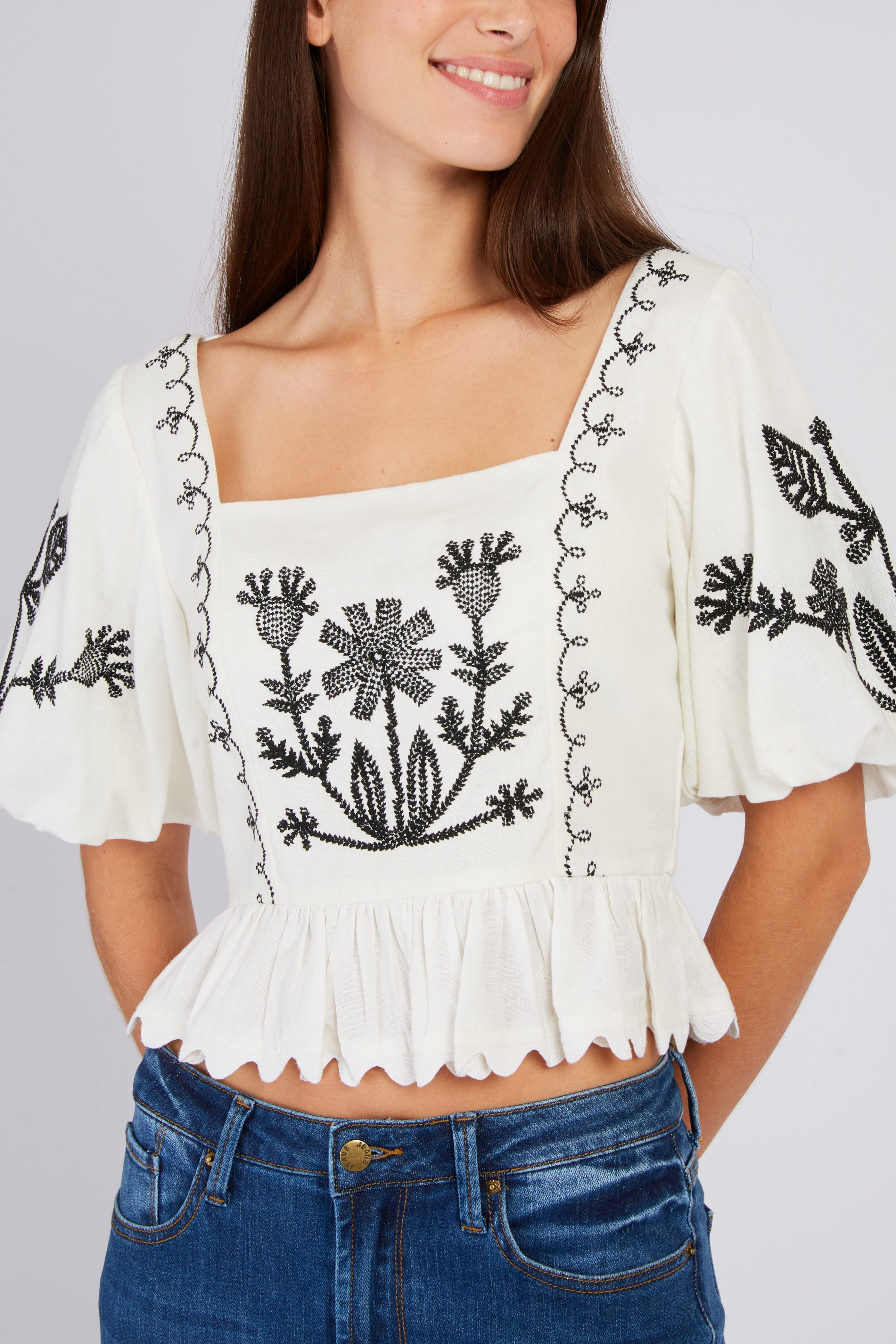 The Return of the Gypsy Boho Top: Summer 2025’s Must-Have Fashion Statement