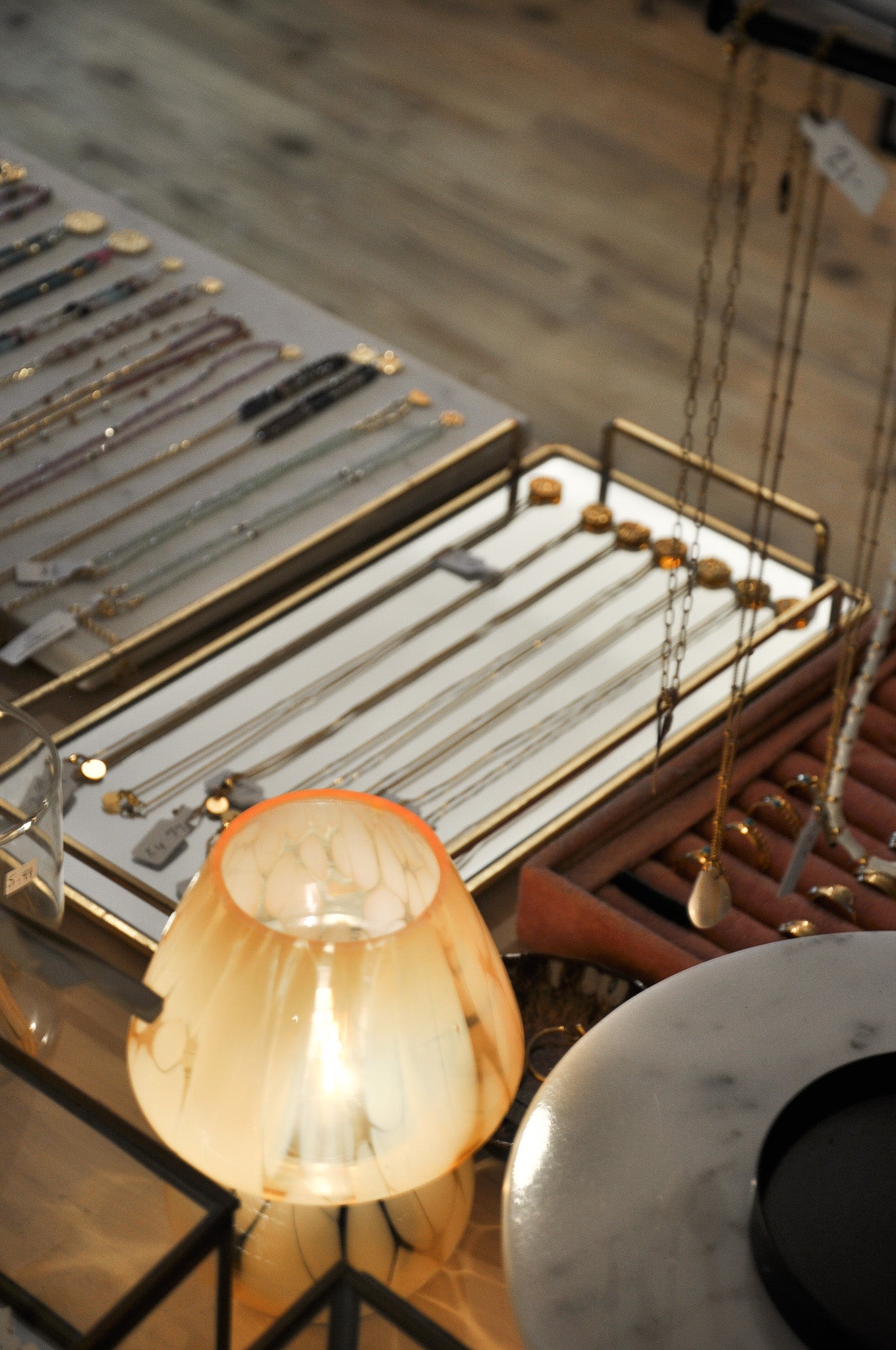 Jewellery display with necklaces tray

