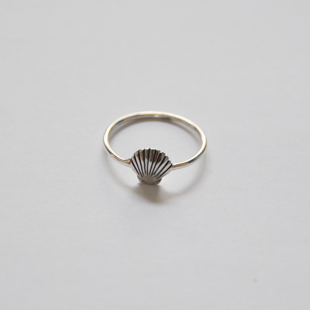 Silver 2025 shell ring